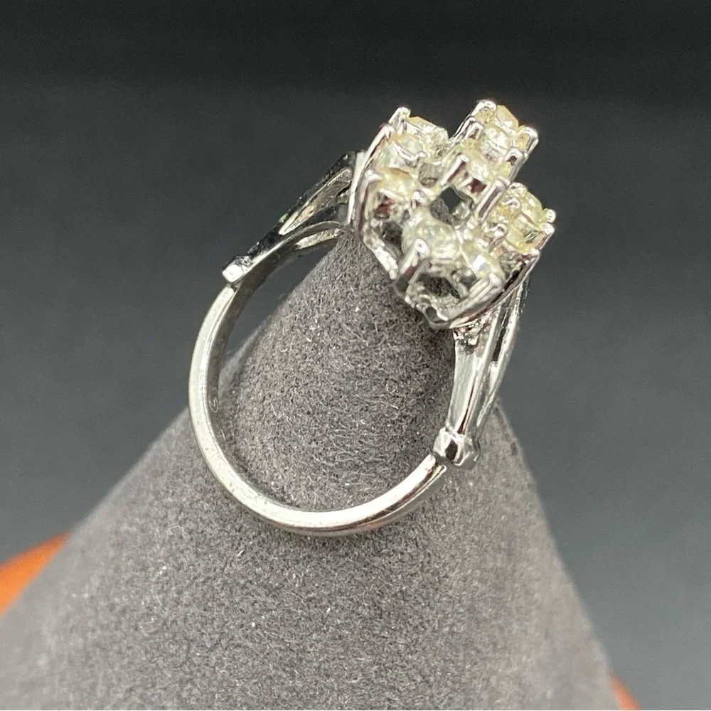 Vintage 18kt Rhodium Plated Tiered Cluster Ring with Clear Rhinestones